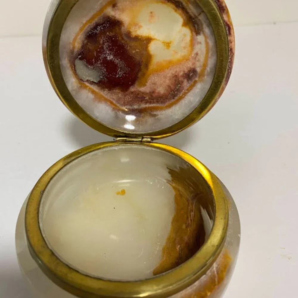 Vintage Onyx Stone Trinket Box with Brass Hinge – Round Marble Jewelry Box - Picture 7 of 9